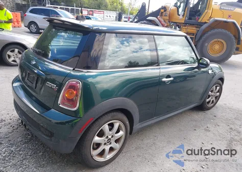 2009 Mini Cooper S from USA, damaged, VIN WMWMF73539TW86480